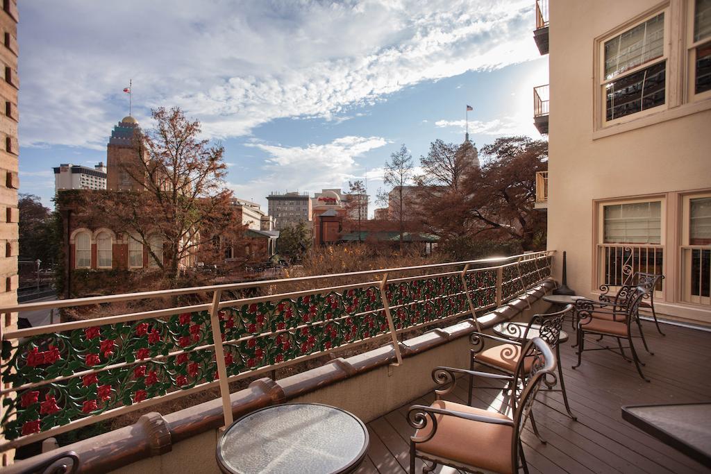 Club Wyndham Riverside Suites San Antonio Exterior photo