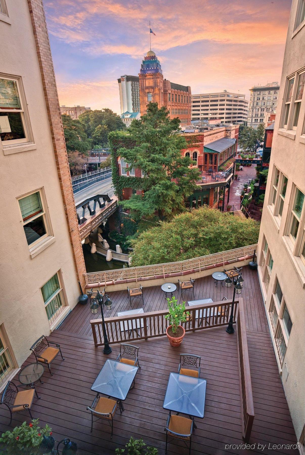 Club Wyndham Riverside Suites San Antonio Exterior photo