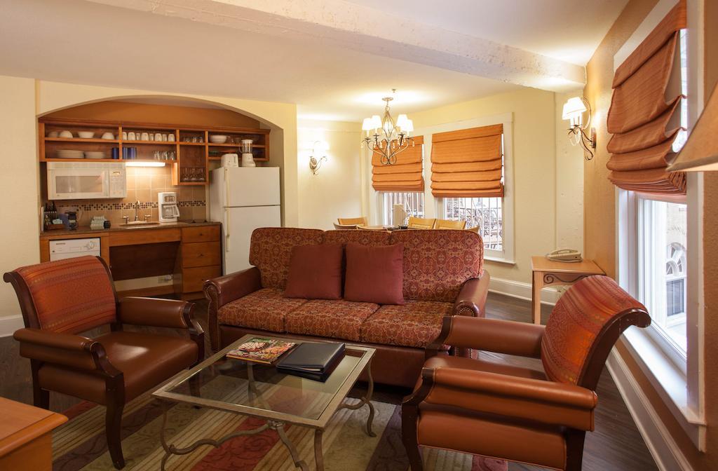 Club Wyndham Riverside Suites San Antonio Room photo