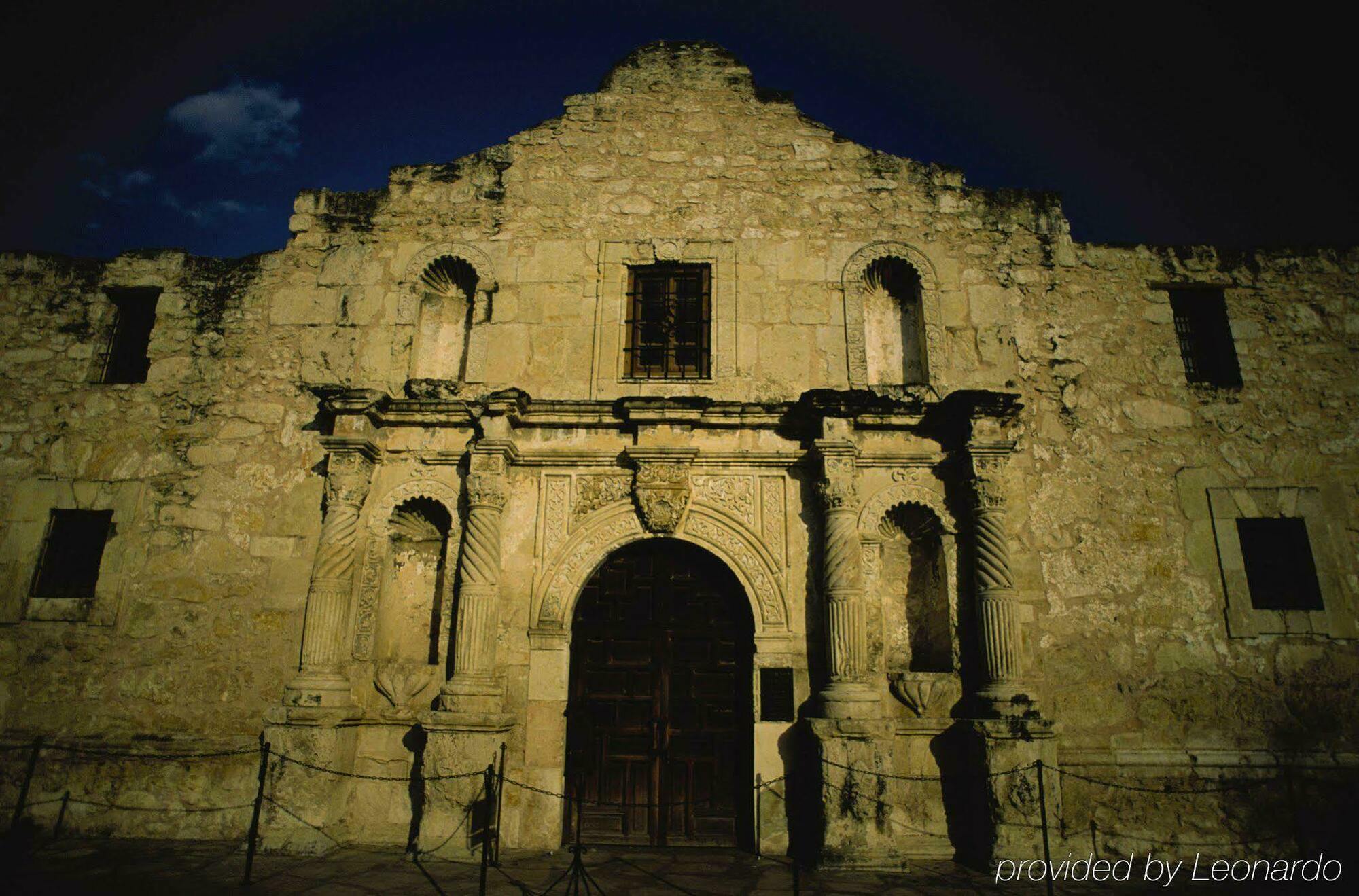 Club Wyndham Riverside Suites San Antonio Exterior photo